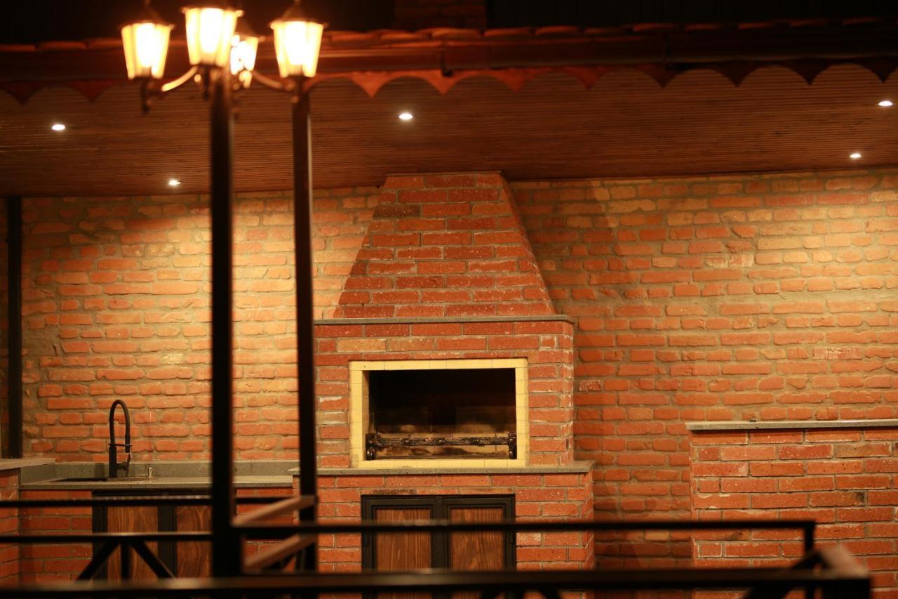 Apart Hotel Avlabari Yard Тбилиси Екстериор снимка