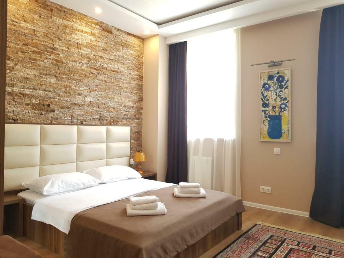 Apart Hotel Avlabari Yard Тбилиси Екстериор снимка