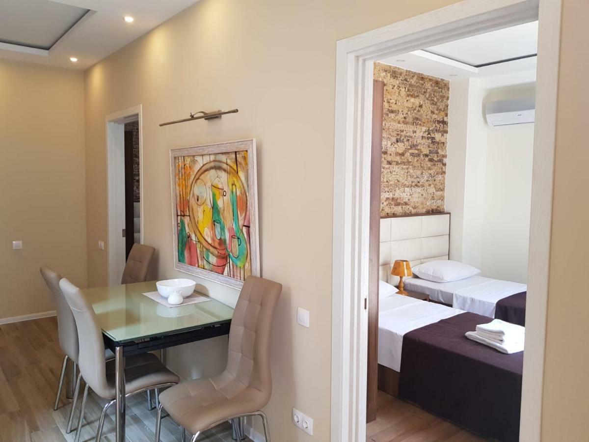Apart Hotel Avlabari Yard Тбилиси Екстериор снимка